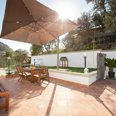 Casa Del Saraceno Holiday home